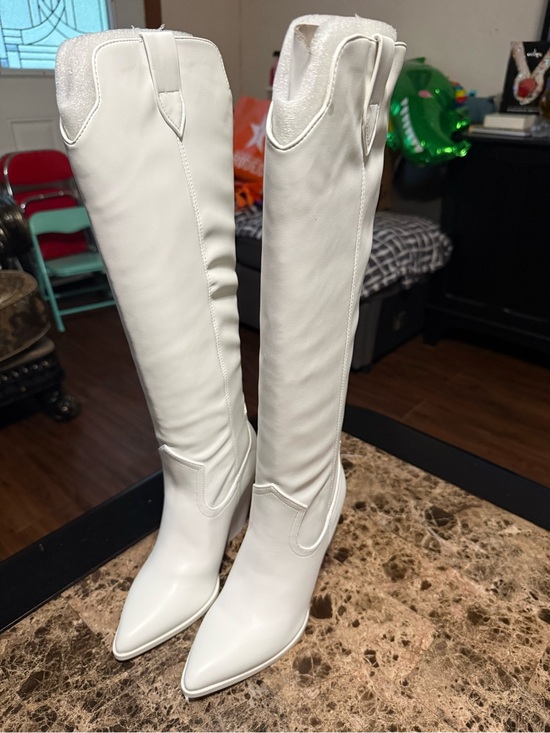 Steve Madden Shoes - Steve Madden White Heeled Western Boots - Never Worn